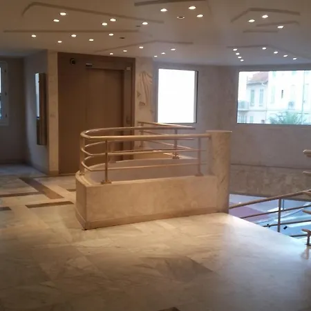Apartment Et Jardin En Centre *